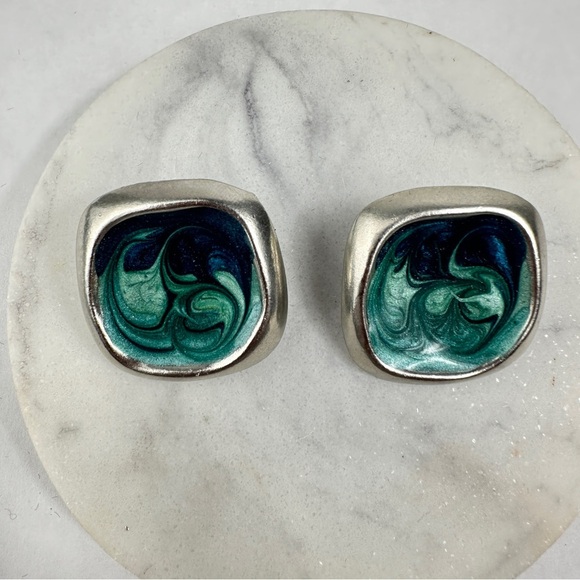 Vintage Earrings - Picture 2 of 5